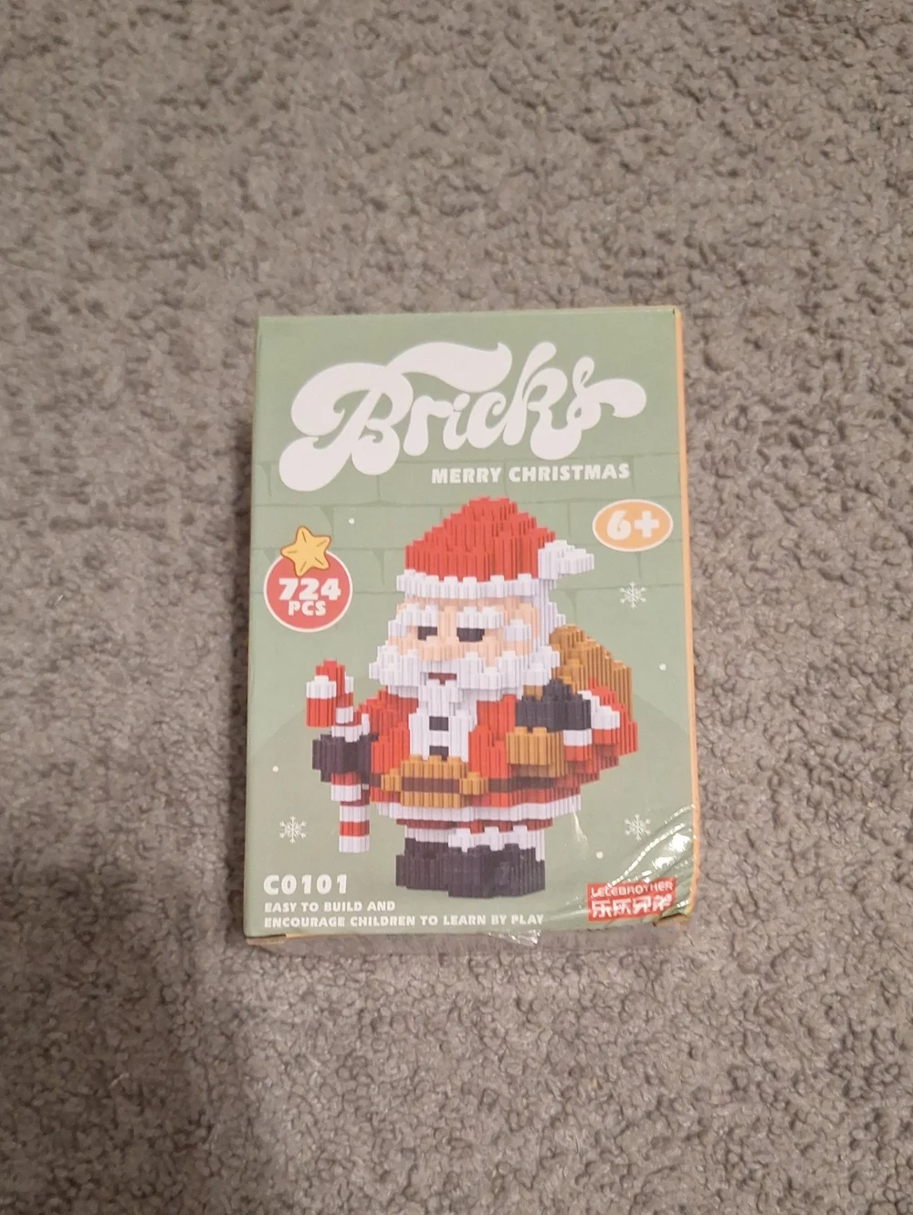 Bricks Merry Christmas Santa Building Set - Red, White, Green